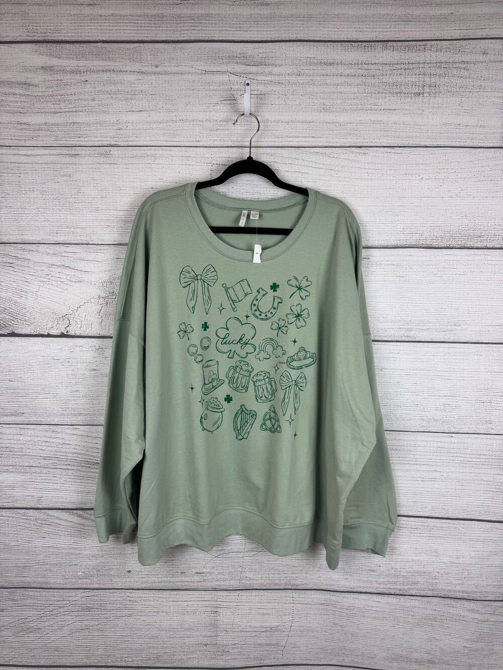 Cato Plus Size Green St. Patricks Day Graphic Sweatshirt Size 26/28W
